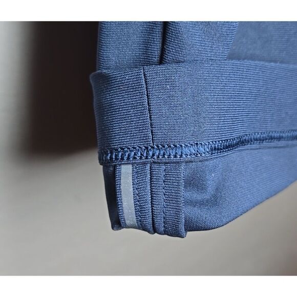 Lululemon Commission Classic-Fit ABC
Wrinkle Resistant Packable Chino Pant~
34 - Picture 8 of 10